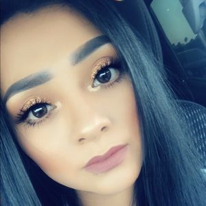 Meet your Posher, Johana